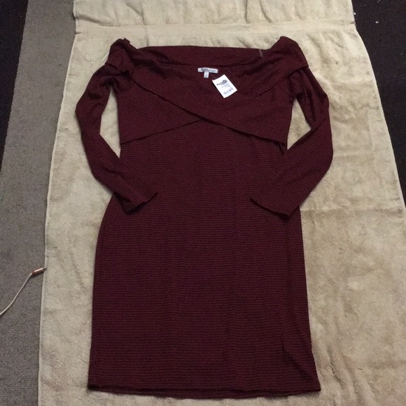 Charlotte Russe Dresses & Skirts - Charlotte Russe off shoulder dress